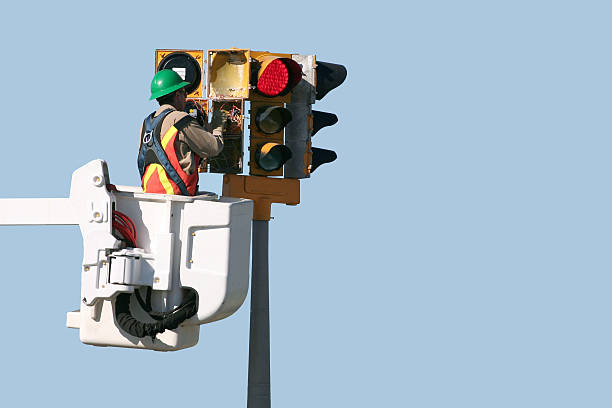 Maintaining and Repairing Traffic Signals